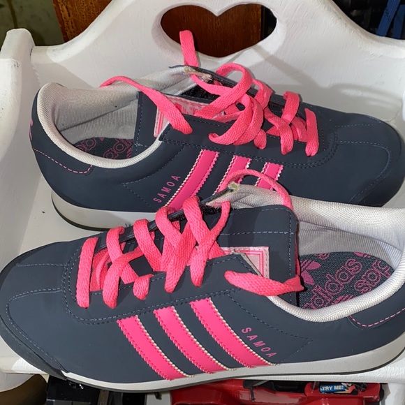 adidas Shoes - Adidas shoes